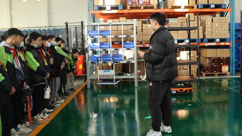 山東經貿職業學院現代物流倉儲體驗中心開展中小學生職業體驗活動
