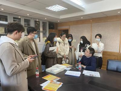 校領導訪企拓崗、24小時就業咨詢,對外經貿多舉措促畢業生就業